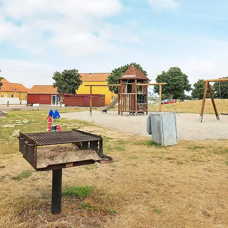 6 Person In Rudkobing-by Traum *