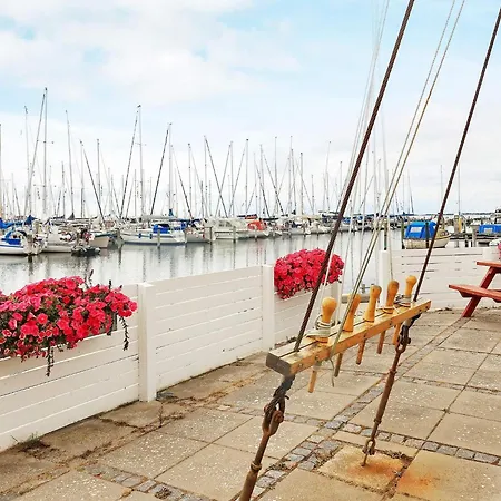 6 Person In Rudkobing-by Traum * Rudkøbing